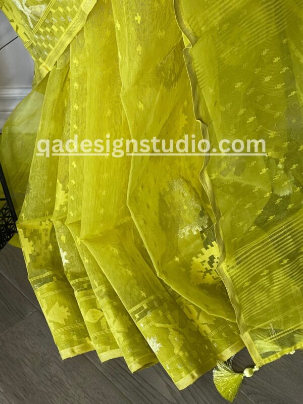 bengali look in yellow saree