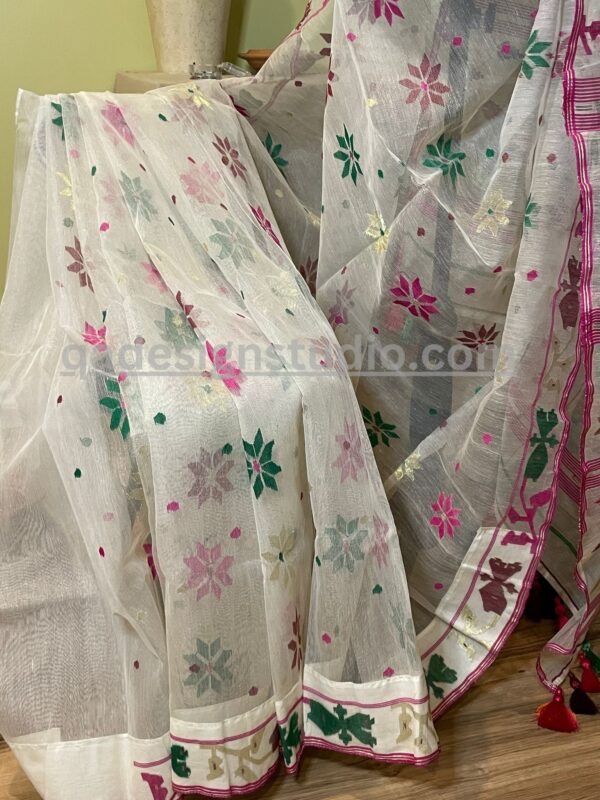 Bengali Look White Saree