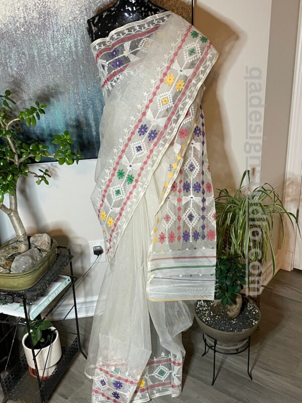 White Handloom Saree