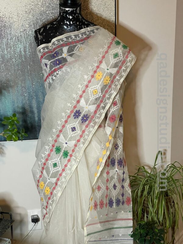 White Handloom Saree