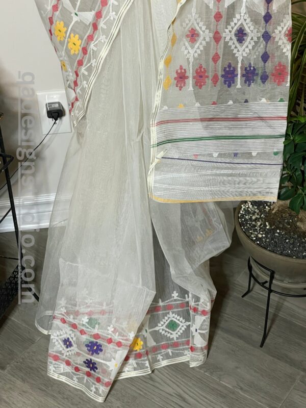 White Handloom Saree